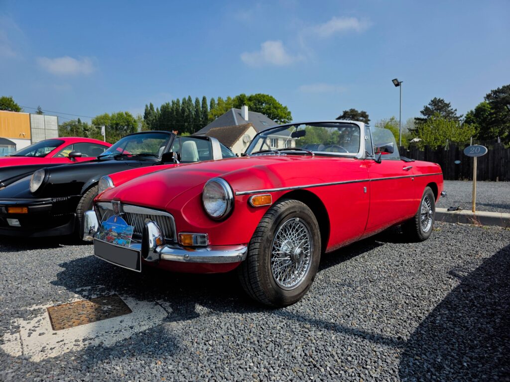 Voiture américaine classique importée - 20250427 122105