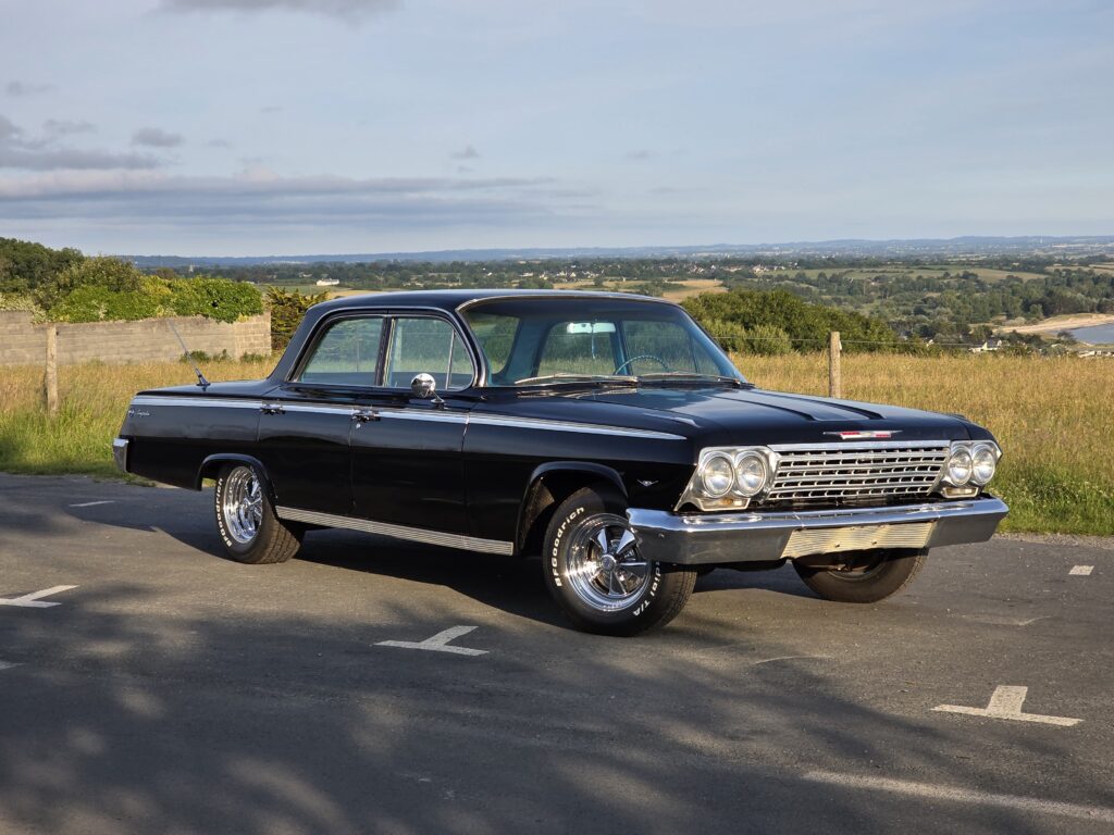 Voiture classique américaine de collection importée - Chevrolet Impala 1962 – V8 4.8L – Bon état US 1 Voiture américaine classique importée - 20250610 202126