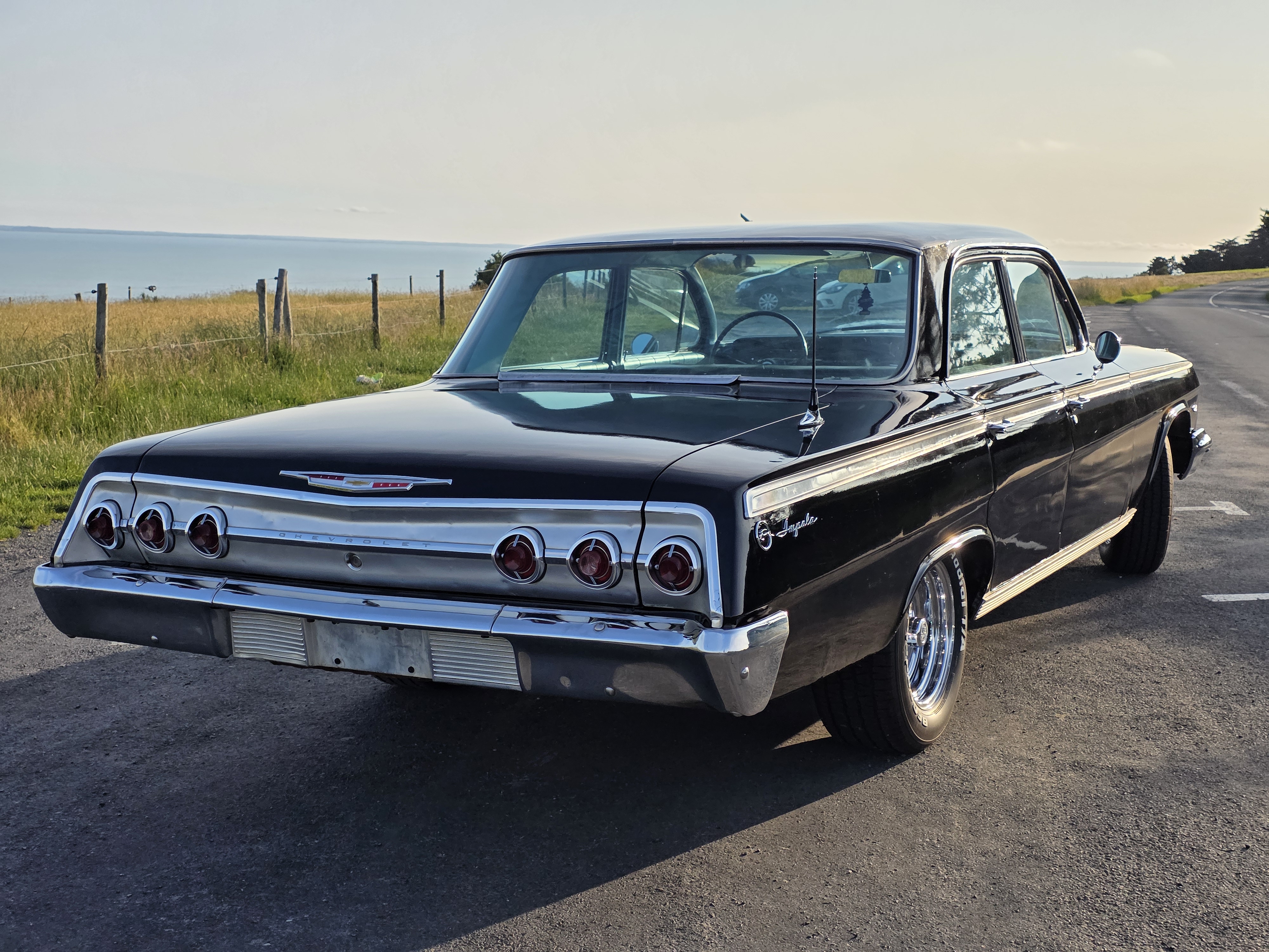 Voiture classique américaine de collection importée - Chevrolet Impala 1962 – V8 4.8L – Bon état US 10 Chevrolet Impala 1962 – V8 4.8L Import US